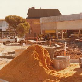 Elizabeth Shopping Centre: 1984