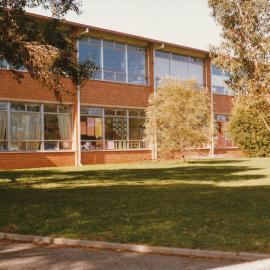 Elizabeth Fields Primary School
