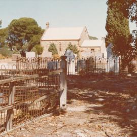 One Tree Hill Cemetery