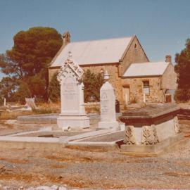 Kelly plot, One Tree Hill Cemetery