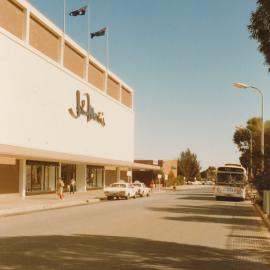 Elizabeth Town Centre: 1983.