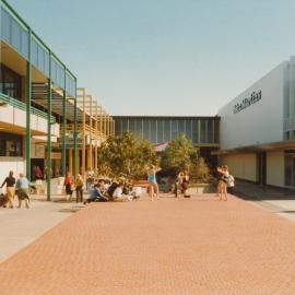 Elizabeth Town Centre: 1983.