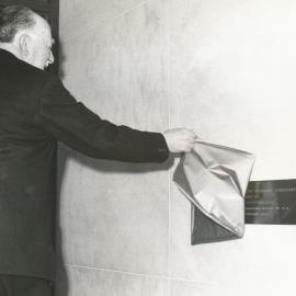 Unveiling of plaque at opening of Elizabeth central library: 1969