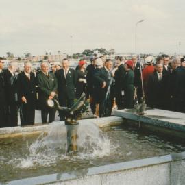 John Dowie Sculpture, Elizabeth Town Centre