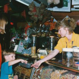 Christmas shopping at Elizabeth City Centre: 1994