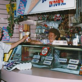 Christmas at Elizabeth City Centre: 1994Christmas at Elizabeth City Centre: 1994