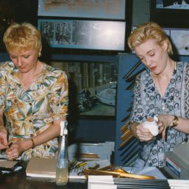 Christmas at Elizabeth City Centre: 1994