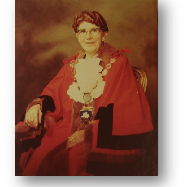 Elizabeth Eva Edge, Mayor of Elizabeth