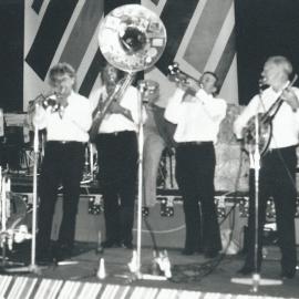 Phoenix Jazz Band perform at the Woolshed dance: 1988