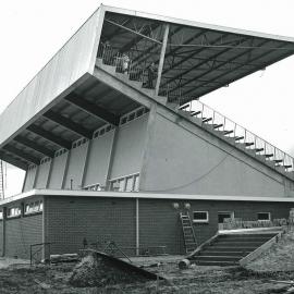 Elizabeth Oval: 1964.