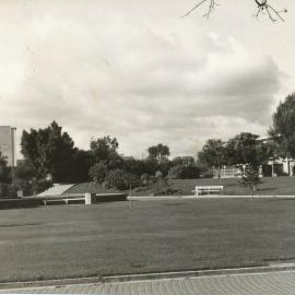 Windsor Green, Elizabeth Town Centre