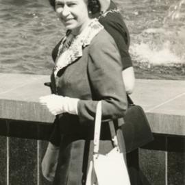 Royal Visit, Queen Elizabeth II at Windsor Green: 1977