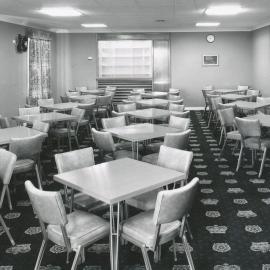 Rose and Crown Hotel, Elizabeth South: 1964