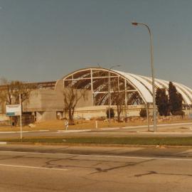 Elizabeth Aquadome: 1986