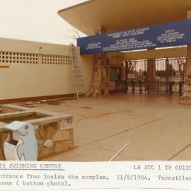 Elizabeth Aquadome: 1984