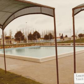 Elizabeth Aquadome: 1984