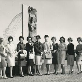 My Fair Lady Quest, Elizabeth: 1960's