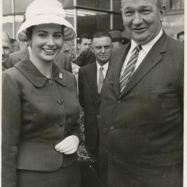 Elizabeth Town Centre Opening: 1960