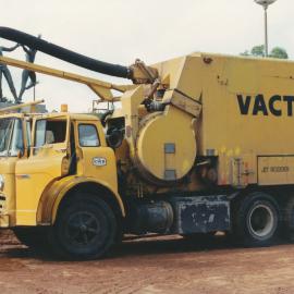 Flood in Elizabeth City Centre, due to burst water main