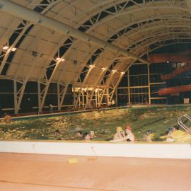 Elizabeth Aquadome: 1987