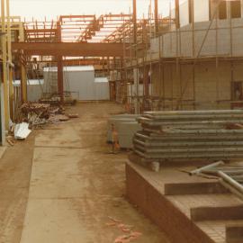 Elizabeth City Centre: 1984