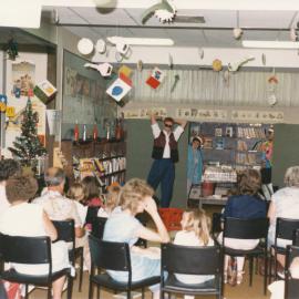 Elizabeth Public Library: 1986