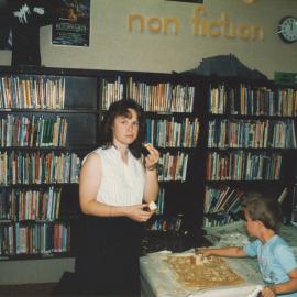 Elizabeth Public library: 1988