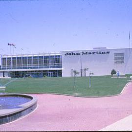Elizabeth Town Centre: 1966