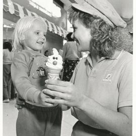 Wendy's Super Sundaes, Elizabeth Town Centre