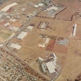 Elizabeth West: 1975