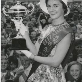 Miss Elizabeth Quest : 1958