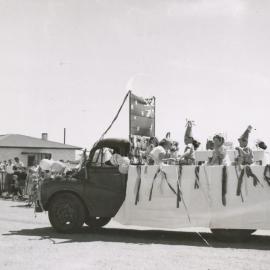 Elizabeth Birthday Festival : 1956